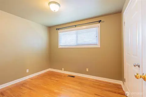 415 Rose Way, Everett, WA 98203 photo 17