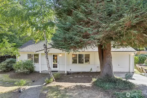 1005 NE 170th St, Shoreline, WA 98155