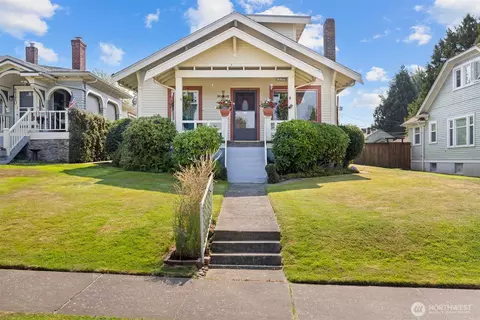 2716 Sunset Dr, Bellingham, WA 98225