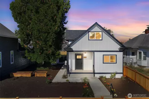 511 S 34th St, Tacoma, WA 98418
