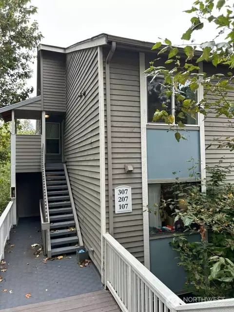 31511 106th Pl SE #T307, Auburn, WA 98092