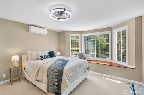 Bedroom - 16808 119th Pl NE, Bothell, WA 98011 photo 3 of 5