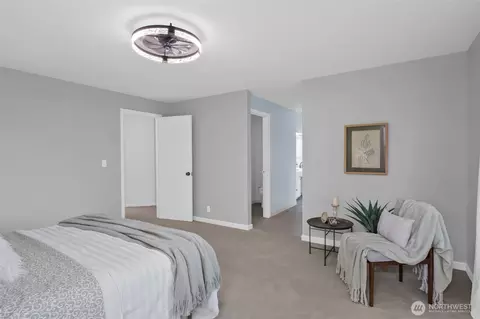 Bedroom - 16808 119th Pl NE, Bothell, WA 98011 photo 2 of 5