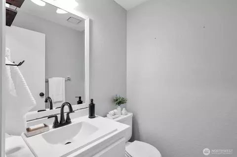Bath - 16808 119th Pl NE, Bothell, WA 98011 photo 5 of 5