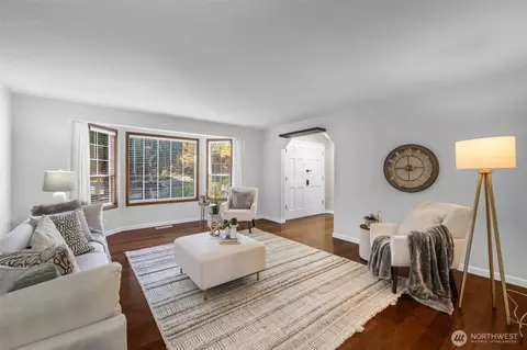 Living - 16808 119th Pl NE, Bothell, WA 98011 photo 1 of 3