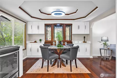 Dining - 16808 119th Pl NE, Bothell, WA 98011 photo 2 of 2