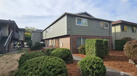 935 16th Ave, Longview, WA 98632