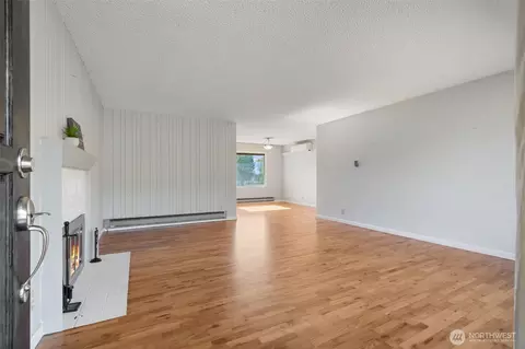 Living - 122 Armstrong Rd, Chehalis, WA 98532 photo 1 of 8