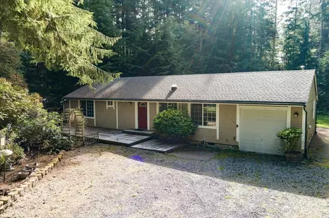 3100 Sea Eagle Ln, Greenbank, WA 98253