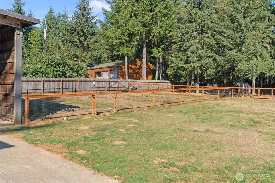 Exterior - 106 Pattee Rd, Chehalis, WA 98532 photo 12 of 16