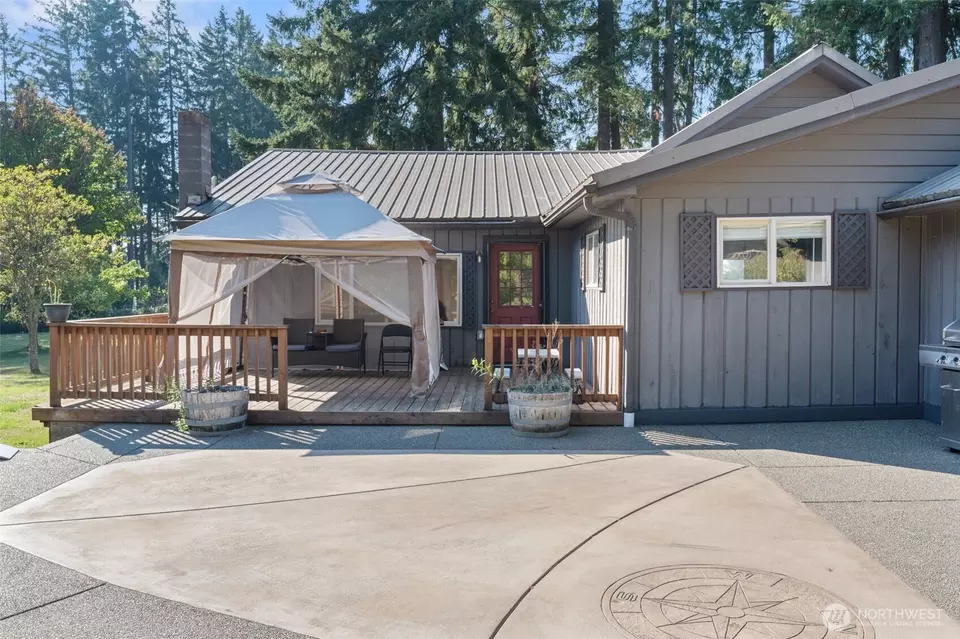 Exterior - 106 Pattee Rd, Chehalis, WA 98532 photo 4 of 16