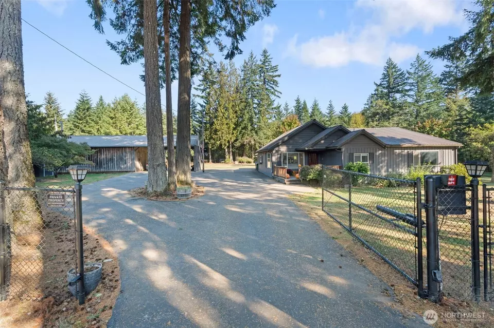 Exterior - 106 Pattee Rd, Chehalis, WA 98532 photo 2 of 16