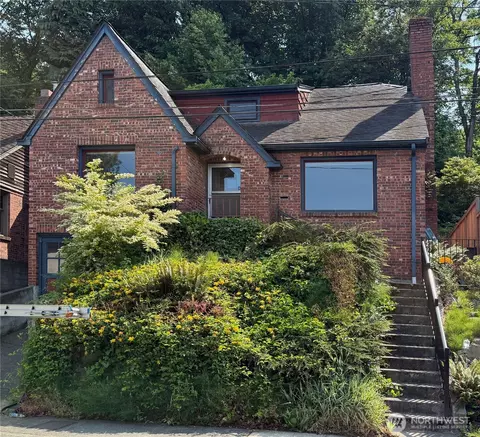 1919 Eaton Pl, Seattle, WA 98112