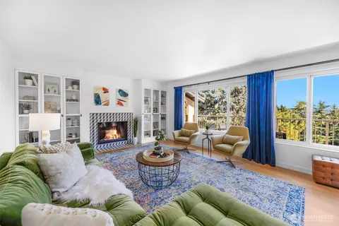 17904 23rd Ln NE #E-301, Seattle, WA 98155