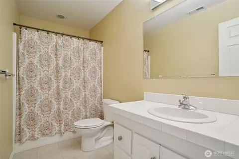 Bath - 3739 NW Knapp Ln, Camas, WA 98607 photo 2 of 2