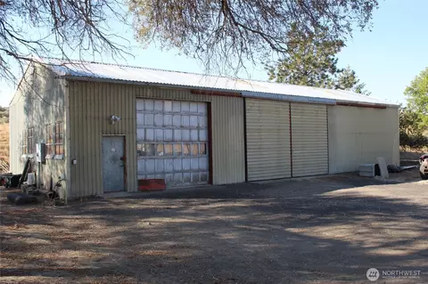 117 S Neilson Rd, Lind, WA 99341