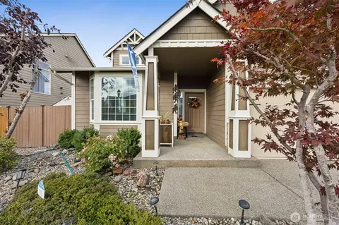 Exterior - 103 Balmer St SW, Orting, WA 98360 photo 2 of 9