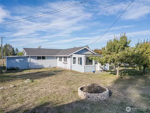 Exterior - 642 Kitchen Dick Rd, Sequim, WA 98382 photo 3 of 11