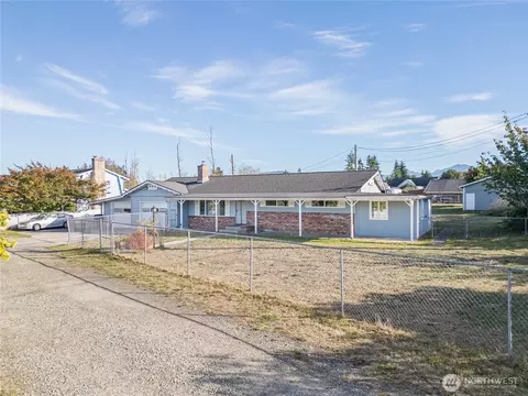 Exterior - 642 Kitchen Dick Rd, Sequim, WA 98382 photo 2 of 11