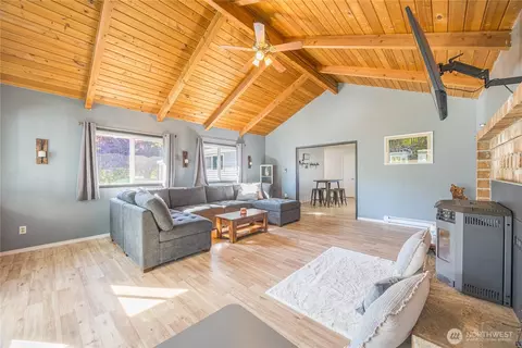 Living - 642 Kitchen Dick Rd, Sequim, WA 98382 photo 4 of 5