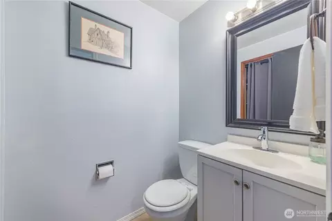 Bath - 642 Kitchen Dick Rd, Sequim, WA 98382 photo 2 of 2