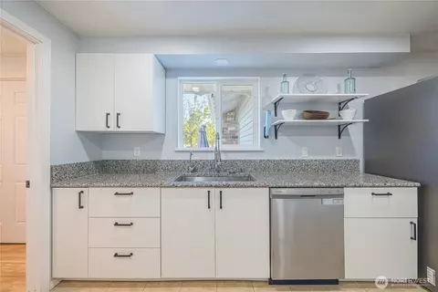 Kitchen - 642 Kitchen Dick Rd, Sequim, WA 98382 photo 3 of 3