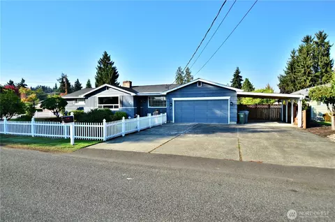 426 17th St SW, Puyallup, WA 98371