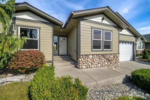 406 Ridgewood Dr, Manson, WA 98831