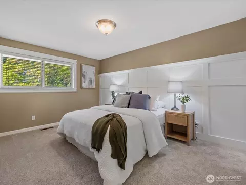 Bedroom - 19116 106th Ave NE, Bothell, WA 98011 photo 2 of 5