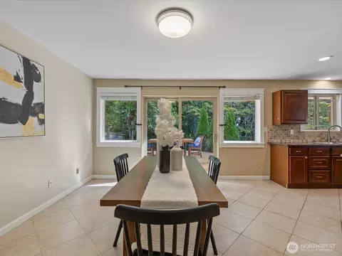 Dining - 19116 106th Ave NE, Bothell, WA 98011 photo 3 of 3