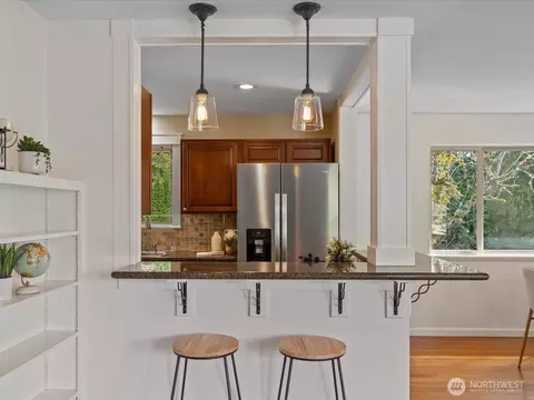 Kitchen - 19116 106th Ave NE, Bothell, WA 98011 photo 1 of 3