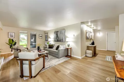 13820 NE 65th St #534, Redmond, WA 98052