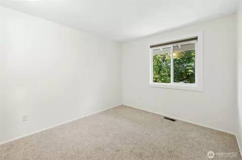 735 N 83rd St, Seattle, WA 98103 photo 17
