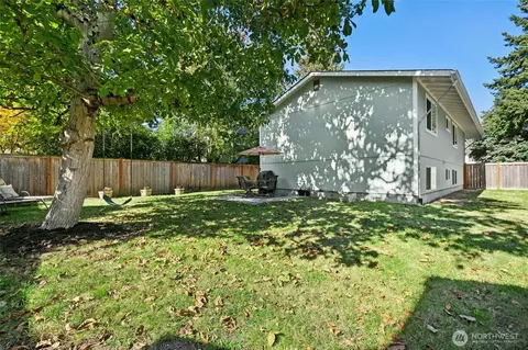 735 N 83rd St, Seattle, WA 98103 photo 25