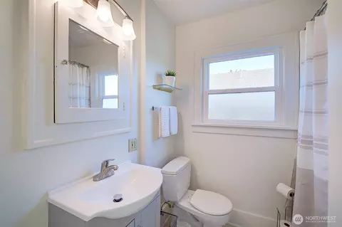 Bath - 737 N 80th St, Seattle, WA 98103 photo 1 of 3