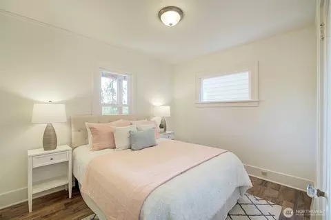 Bedroom - 737 N 80th St, Seattle, WA 98103 photo 1 of 8
