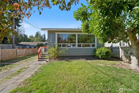 18701 Harris Ave NE, Suquamish, WA 98392