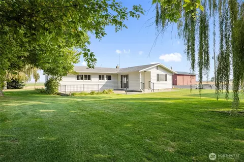 11696 12 Rd NE, Moses Lake, WA 98837
