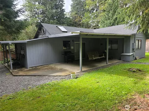540 Nichols Rd, Clallam Bay, WA 98326