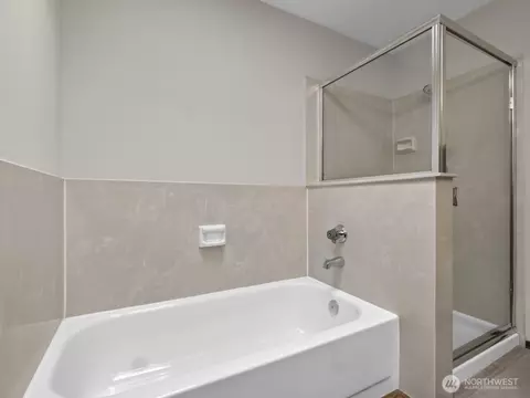 Bath - 18008 25th Dr SE, Bothell, WA 98012 photo 5 of 5