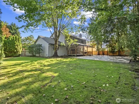 Exterior - 18008 25th Dr SE, Bothell, WA 98012 photo 6 of 6