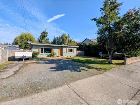 6103 Grove St, Marysville, WA 98270
