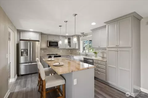 Kitchen - 14515 145th St E, Orting, WA 98360 photo 1 of 5