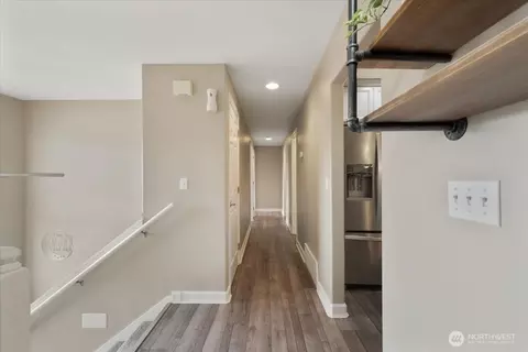 Entry Way - 14515 145th St E, Orting, WA 98360 photo 2 of 3