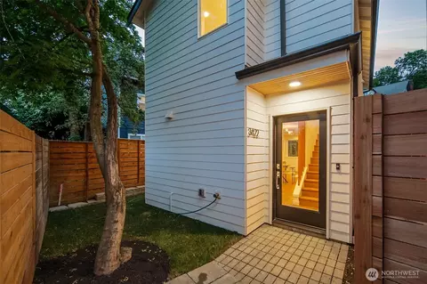 3422 20th Ave S, Seattle, WA 98144