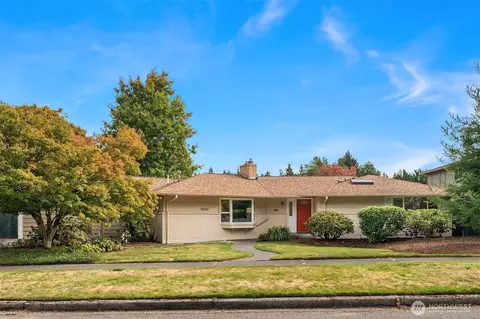 10034 41st Ave NE, Seattle, WA 98125