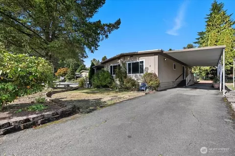 2200 SE 196th St #2, Bothell, WA 98012
