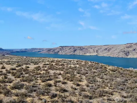 4415 Spring Canyon Rd, Grand Coulee, WA 99133