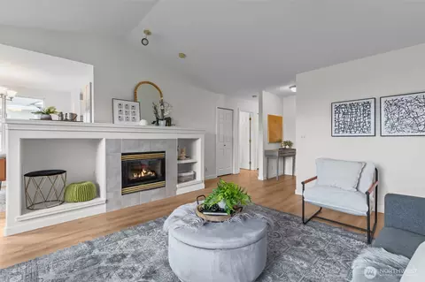800 96th Ave NE #D202, Lake Stevens, WA 98258