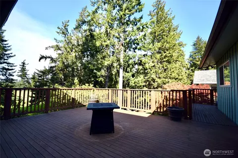 Exterior - 136 Sunset Pl, Sequim, WA 98382 photo 4 of 6